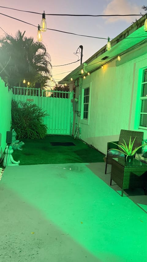 Guest Suite w free parking at 7 min to Miami international airport Vacation rental in Miami