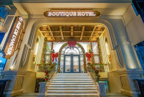 Facade/entrance