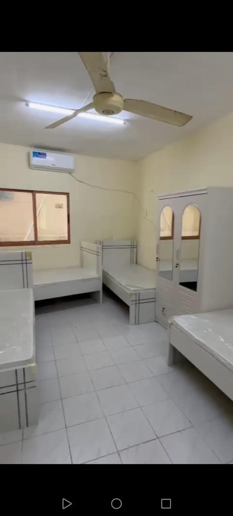 Muscat Tower Hostel in Al Sharjah