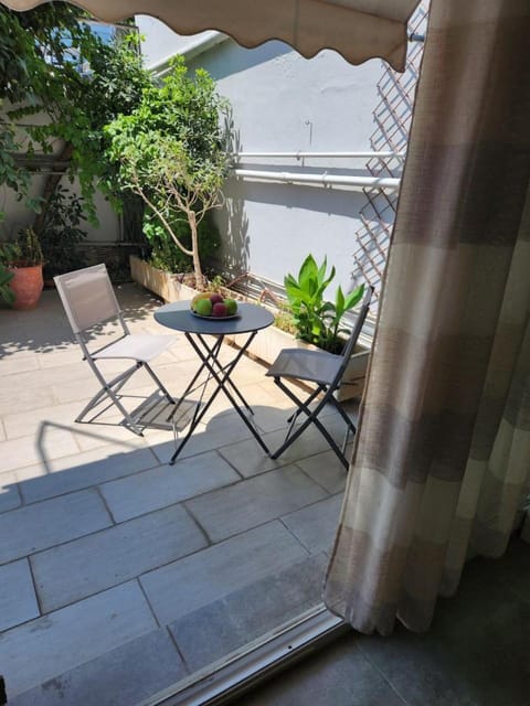 Seaside Escape Apartment in South Athens