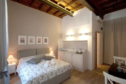 Kitchen or kitchenette, Photo of the whole room