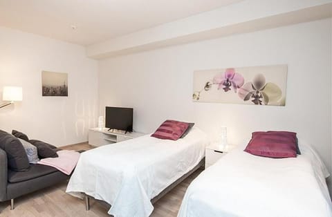 Kotimaailma Modern city studio in Vaasa city center, Musikaali Apartment in Finland