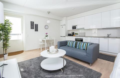 Kotimaailma Modern city studio in Vaasa city center, Näytelmä Apartment in Finland