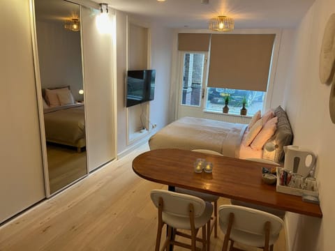 Quarles 80 - free parking Bed and Breakfast in Noordwijk