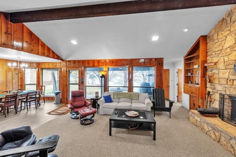 Lake House at Granbury home House in Granbury