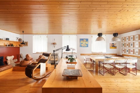 Communal lounge/ TV room, Living room, Dining area