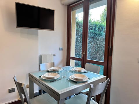 TV and multimedia, Dining area