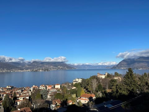 Natural landscape, Lake view, Mountain view