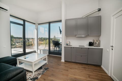 Kitchen or kitchenette, Living room