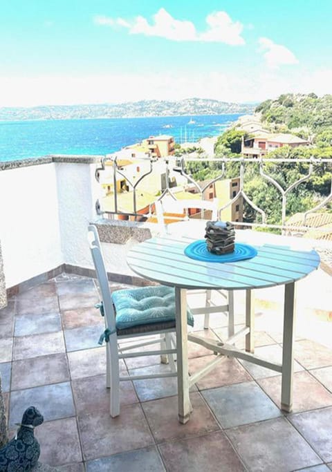 View (from property/room), Balcony/Terrace, Quiet street view