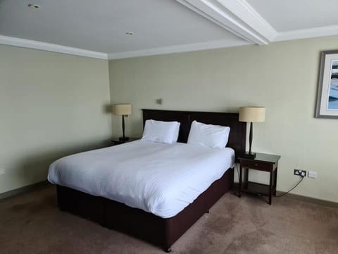 Carlton Club Apartments East Overcliff Apartment in Bournemouth