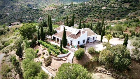 Property building, Spring, Natural landscape, Bird's eye view, Landmark view, Mountain view