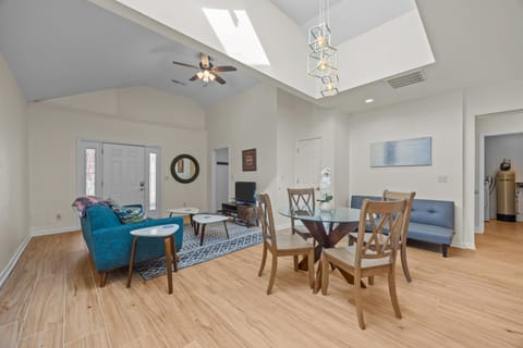 Hominy Creek Haven House in Upper Hominy