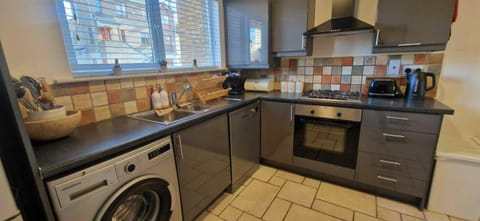 Refurbed Modern & Stylish 3BD - Garden Pets OK House in Dublin