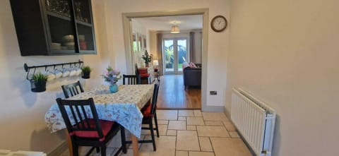 Refurbed Modern & Stylish 3BD - Garden Pets OK House in Dublin