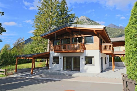 Property building, Day
