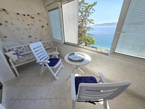 Balcony/Terrace, Seating area, Beach, Sea view