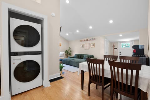 Buckeye Lake Cottage House in Buckeye Lake