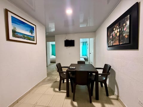 Communal lounge/ TV room, Living room, Seating area, Dining area