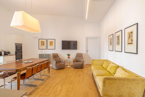 Studio Caspani - Duomo Centro Storico Apartment in Como