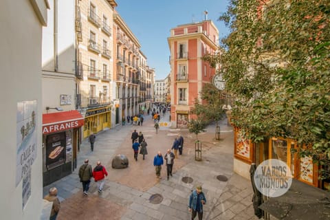 People, Neighbourhood, City view, Street view