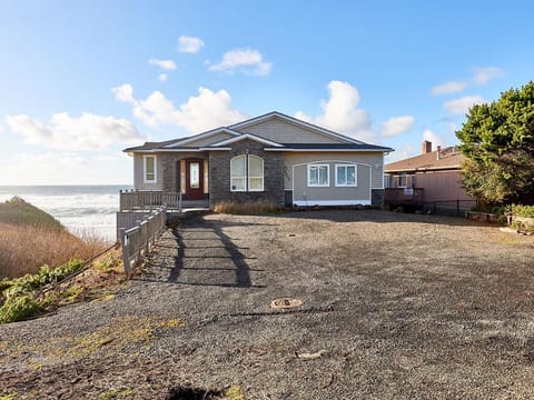 Admirals Beach Retreat House in Gleneden Beach