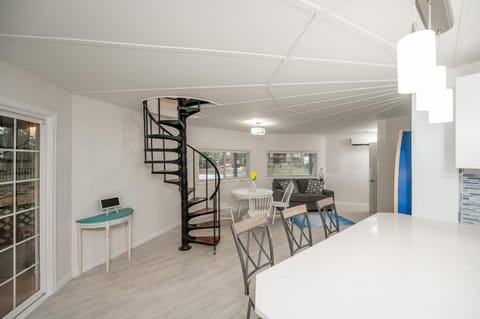 Hailey's Roundhouse - New & Unique Home w/ Water Access! House in Chincoteague Island