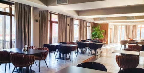 Restaurant/places to eat, Breakfast