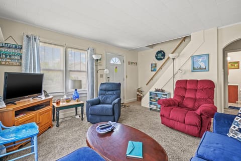 Lazy Days - Pet friendly with screened gazebo! House in Chincoteague Island