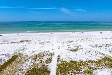 Bird's eye view, Beach