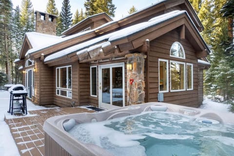Property building, Hot Tub
