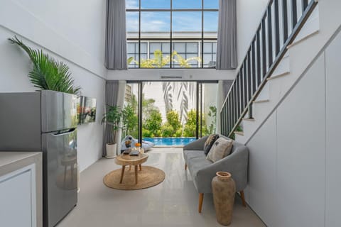 Living room, Seating area