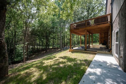 Shady Cove Retreat With Peaceful Views Firepit with Marina and Lake Access Nearby House in Tennessee