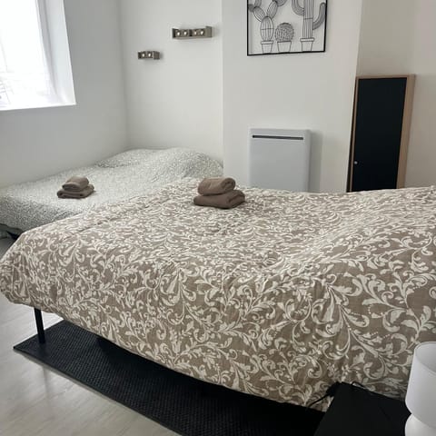 PaulBert-5 studio familial Apartment in Cambrai