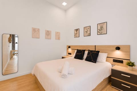 Bed, Bedroom, wardrobe