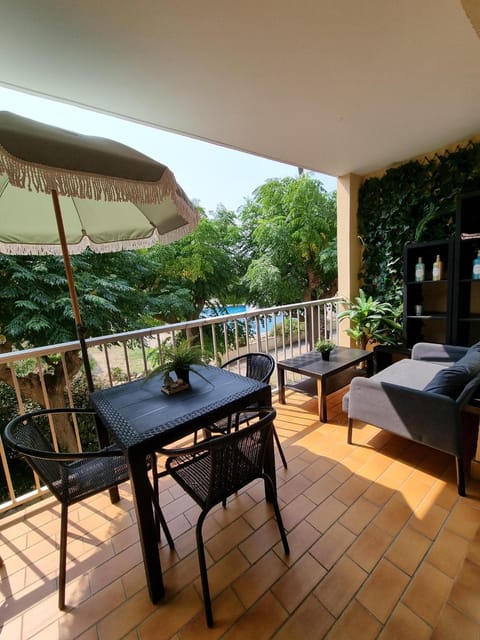 Patio, Pool view, Swimming pool
