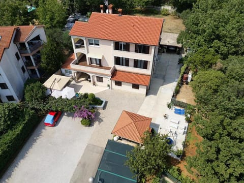 Property building, Neighbourhood, Bird's eye view, Parking