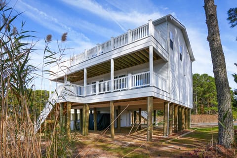 Robert's Retreat - Brand new home w/ gorgeous water views! House in Chincoteague Island