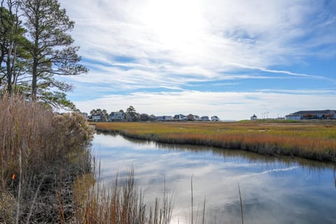 Robert's Retreat - Brand new home w/ gorgeous water views! House in Chincoteague Island