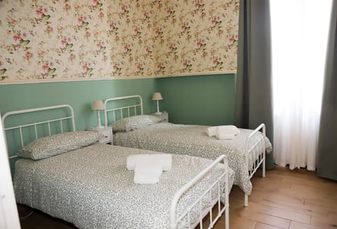 Bed, Bedroom, towels, wardrobe