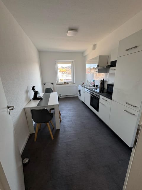 Modernes Zimmer am Campus 1 mit Gemeinschaftsbad Vacation rental in Villingen-Schwenningen