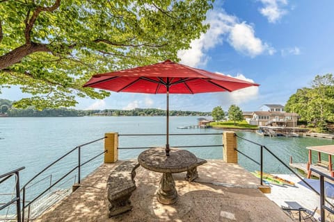 Lake Hickory Trio 1 BR Pink Unit House in Hickory