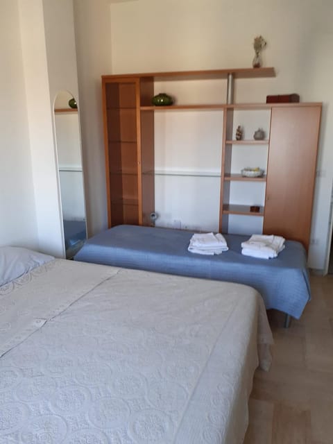 Bed, Photo of the whole room, Bedroom, towels, wardrobe