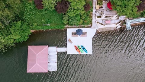 Lake Hickory Trio 2BR Green Unit House in Hickory