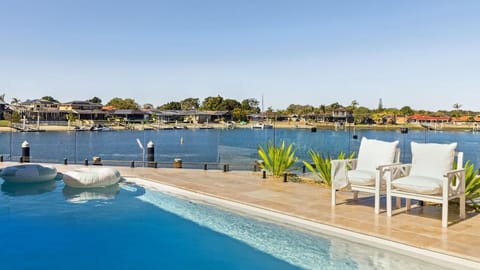 Day, Natural landscape, Pool view, River view, Swimming pool