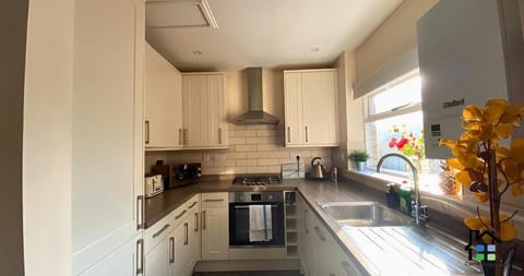 Cambridge Stays JG 2BR ApartHotel Apartment in Cambridge