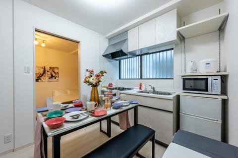 Kitchen or kitchenette, Food and drinks, Dining area, Food, minibar, oven, stove, toaster