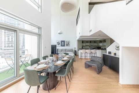 3BR Loft I Burj Khalifa & Mall Apartment in Dubai