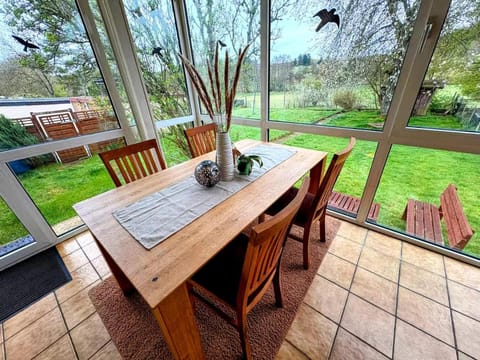 Spring, Day, Garden, View (from property/room), Balcony/Terrace, Dining area, Garden view