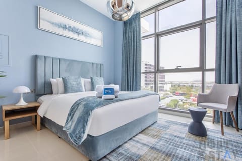 Bed, Living room, Photo of the whole room, Bedroom